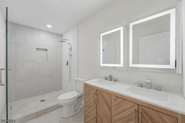 235 Orchard St, Bridgewater Twp., NJ 08807