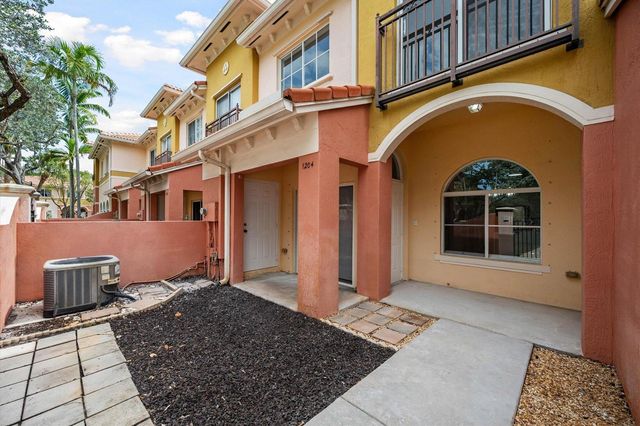 1204 SANTA CATALINA Lane, North Lauderdale, FL 33068