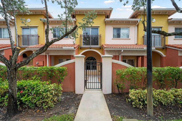 1204 SANTA CATALINA Lane, North Lauderdale, FL 33068