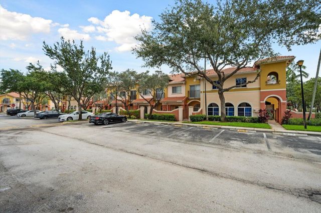 1204 SANTA CATALINA Lane, North Lauderdale, FL 33068