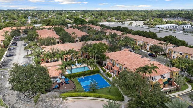 1204 SANTA CATALINA Lane, North Lauderdale, FL 33068