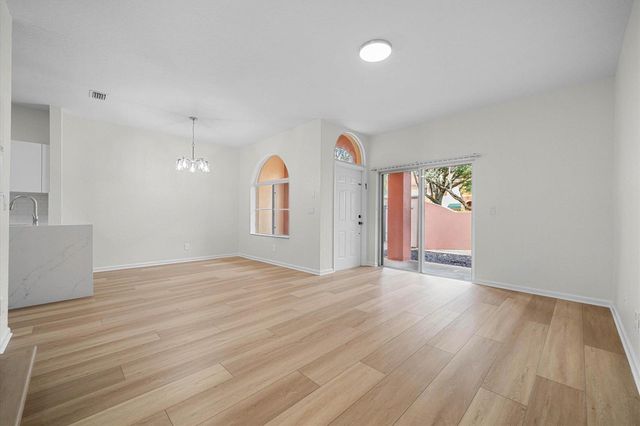 1204 SANTA CATALINA Lane, North Lauderdale, FL 33068