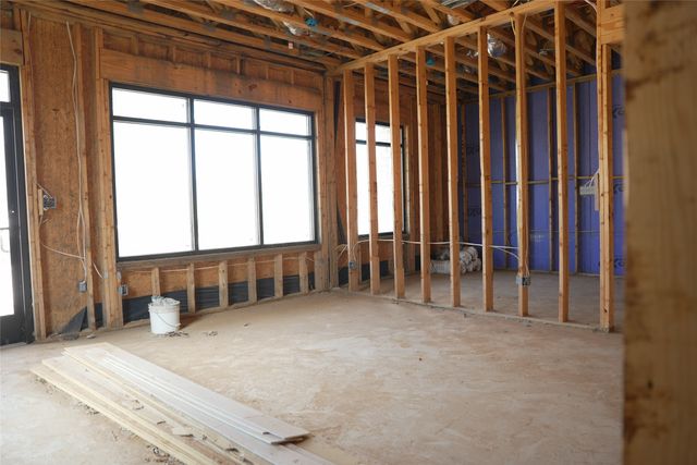 299 301 303 W Oak Street, Mansfield, TX 76063