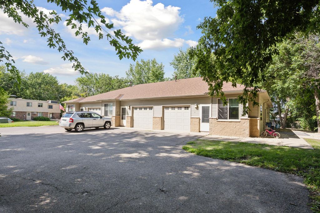 914 1/2 3rd Avenue NE, Buffalo, MN 55313 — exterior