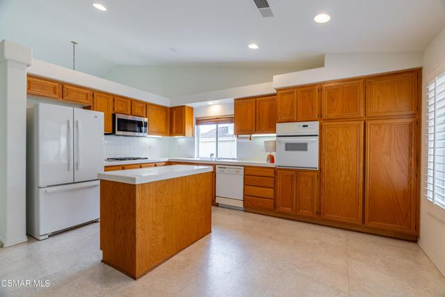 1690 Springhaven Avenue, Newbury Park, CA 91320