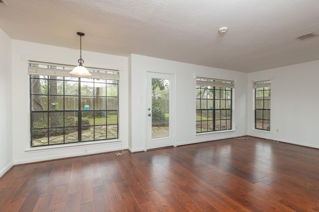 3223 Golden Willow, Kingwood, TX 77339