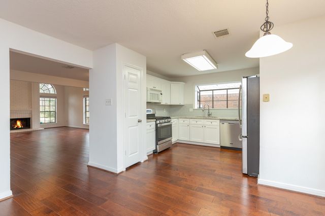 3223 Golden Willow, Kingwood, TX 77339