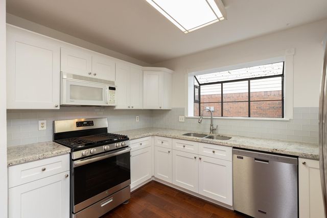 3223 Golden Willow, Kingwood, TX 77339