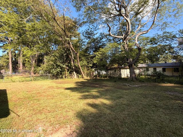528 N Park Lane, Jackson, MS 39206