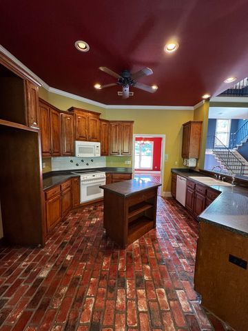 439 MCLILLIE LN, Covington, TN 38019