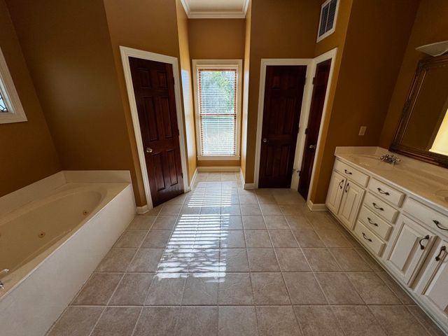 439 MCLILLIE LN, Covington, TN 38019