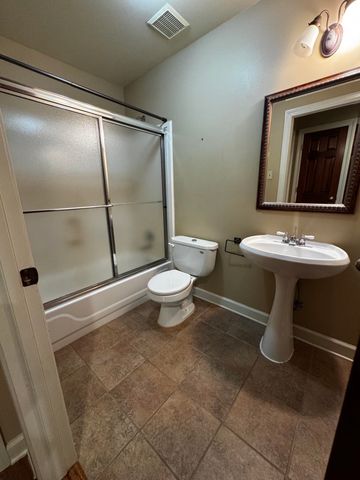 439 MCLILLIE LN, Covington, TN 38019