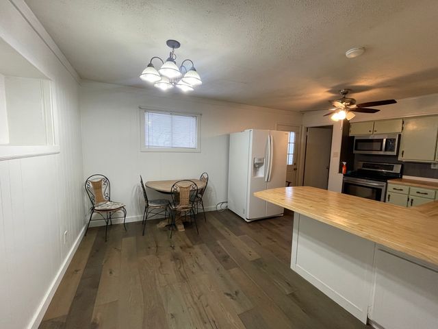 306 S Carter Street, Carterville, IL 62918