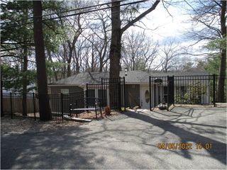 15 Hilldale Ave, Middleton, MA 01949