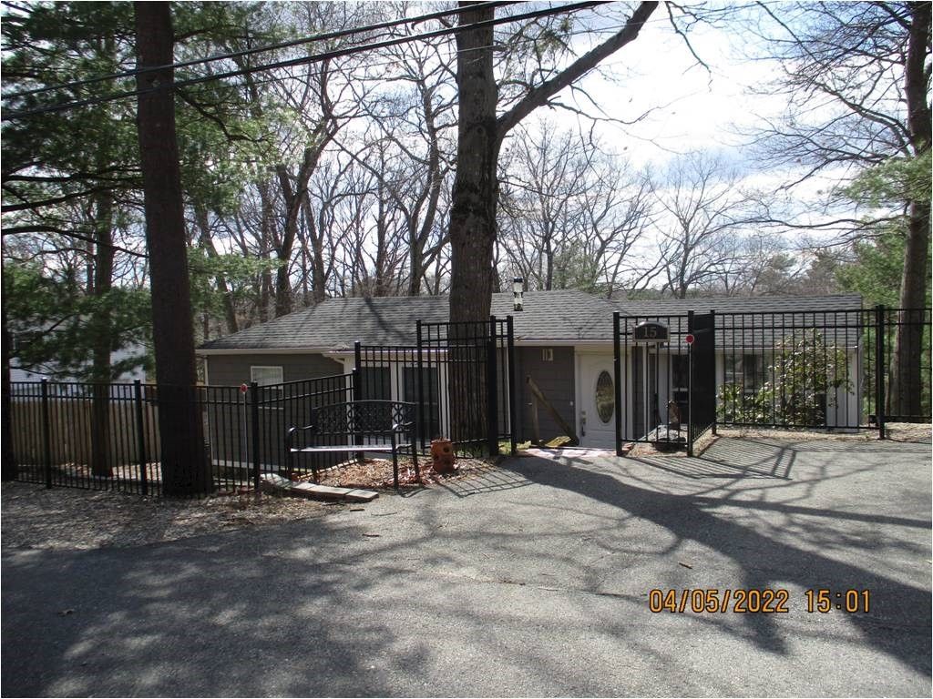15 Hilldale Ave, Middleton, MA 01949