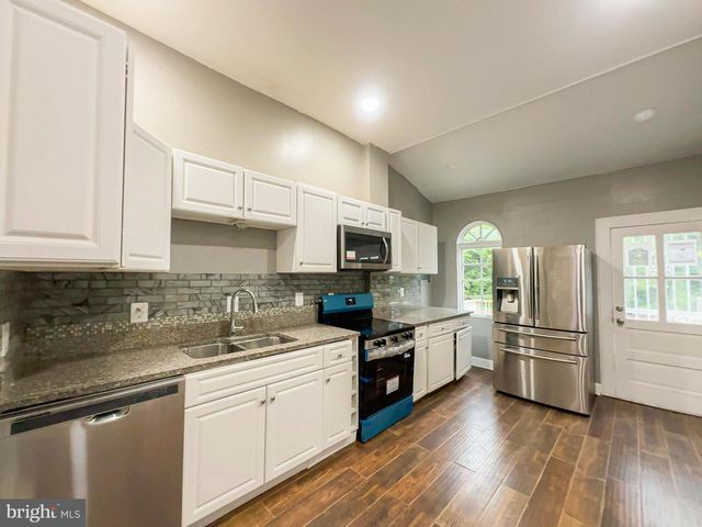 812 N MONROE ST, Baltimore, MD 21217