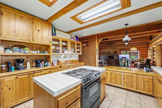 275 Citadel Road, Trail, OR 97541
