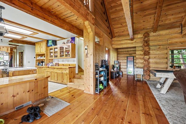 275 Citadel Road, Trail, OR 97541