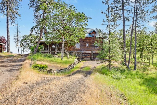 275 Citadel Road, Trail, OR 97541