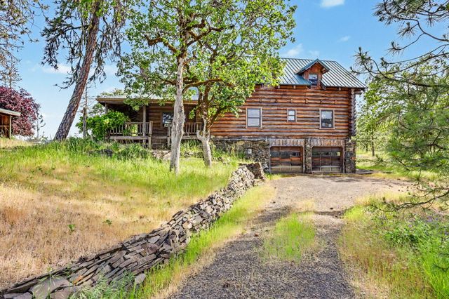 275 Citadel Road, Trail, OR 97541