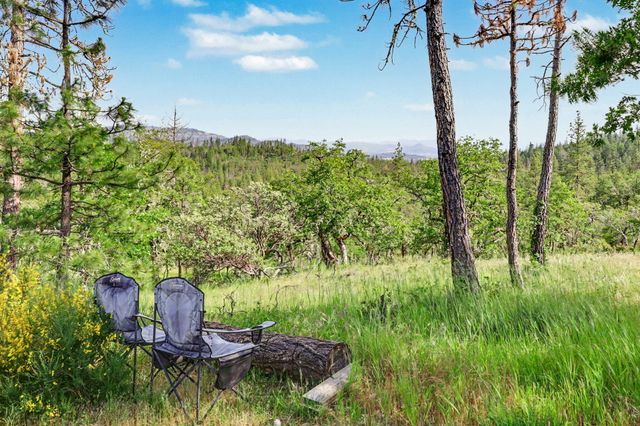 275 Citadel Road, Trail, OR 97541