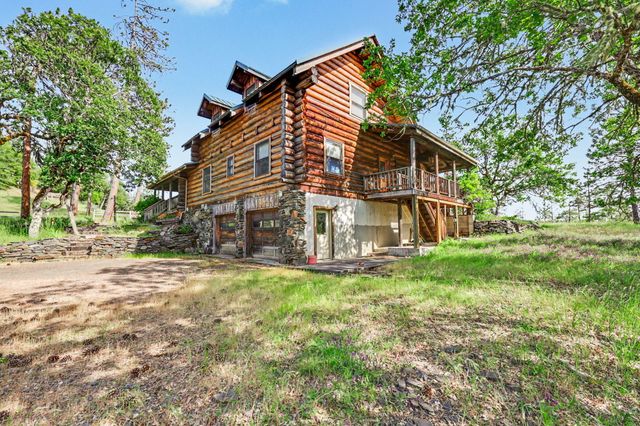 275 Citadel Road, Trail, OR 97541