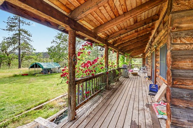275 Citadel Road, Trail, OR 97541