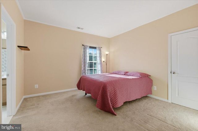 11912 RICKETTS BATTERY DR, Bristow, VA 20136