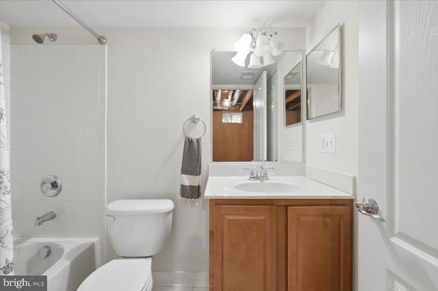 11912 RICKETTS BATTERY DR, Bristow, VA 20136