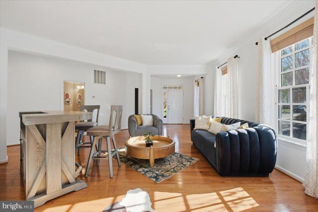 11912 RICKETTS BATTERY DR, Bristow, VA 20136