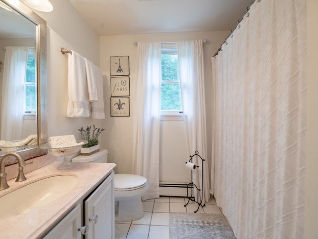 14 Copper Beech Dr, Kingston, MA 02364