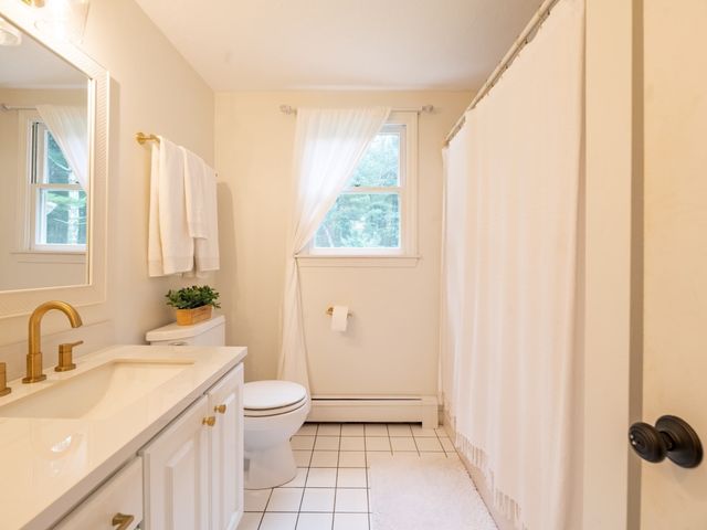 14 Copper Beech Dr, Kingston, MA 02364