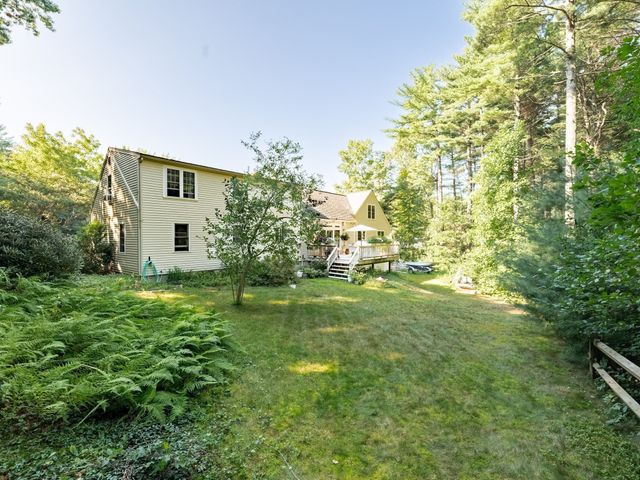 14 Copper Beech Dr, Kingston, MA 02364