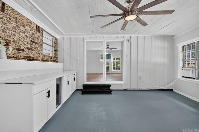 1025 Oakhurst Street, Jacksonville, AR 72076