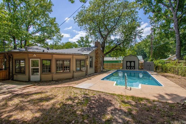 1025 Oakhurst Street, Jacksonville, AR 72076