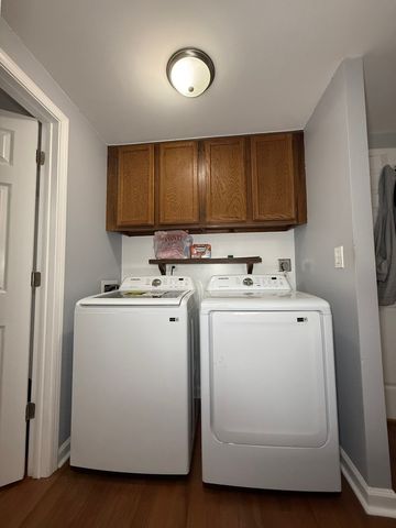 2310 Hyde Court, Schaumburg, IL 60194