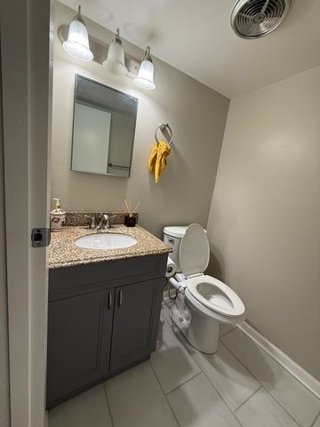 2310 Hyde Court, Schaumburg, IL 60194