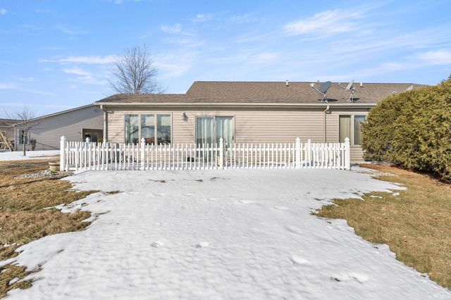 1362 Champions Pointe, Decatur, IN 46733