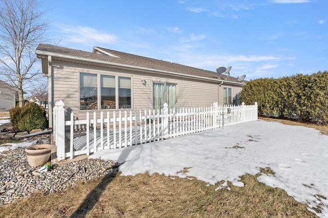 1362 Champions Pointe, Decatur, IN 46733