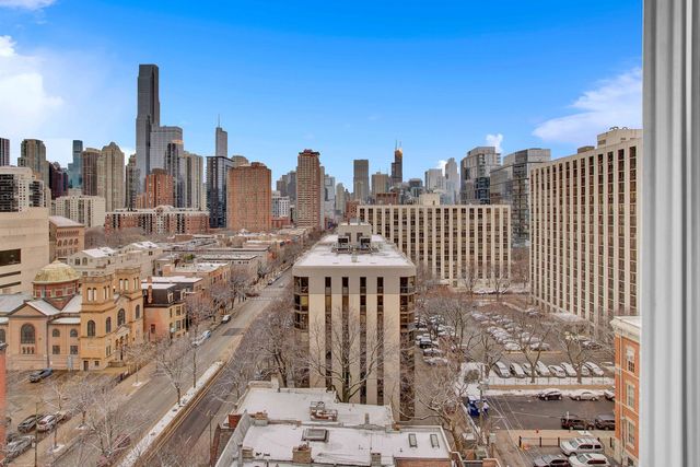 1100 N La Salle Drive 615, Chicago, IL 60610