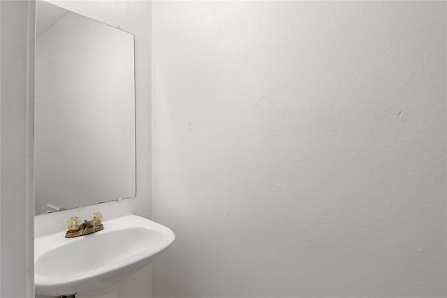 4604 Alamosa Street, Fort Worth, TX 76119