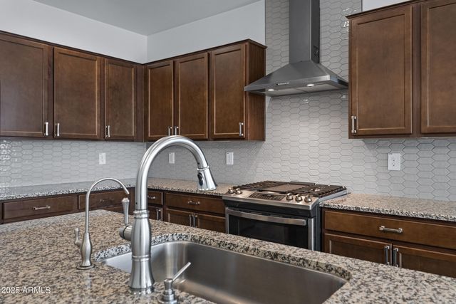 40215 W HALEY Drive, Maricopa, AZ 85138