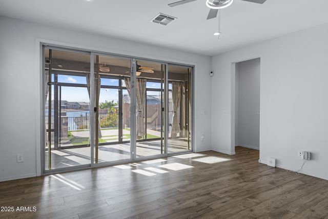 40215 W HALEY Drive, Maricopa, AZ 85138