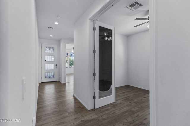 40215 W HALEY Drive, Maricopa, AZ 85138