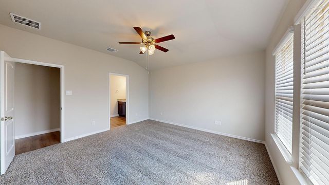 176 Creekfall RD, Burnet, TX 78611