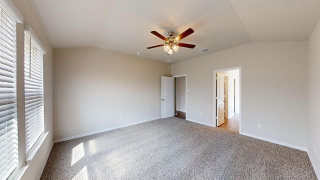 176 Creekfall RD, Burnet, TX 78611