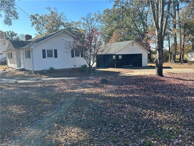 403 Oak Drive, Belton, SC 29627