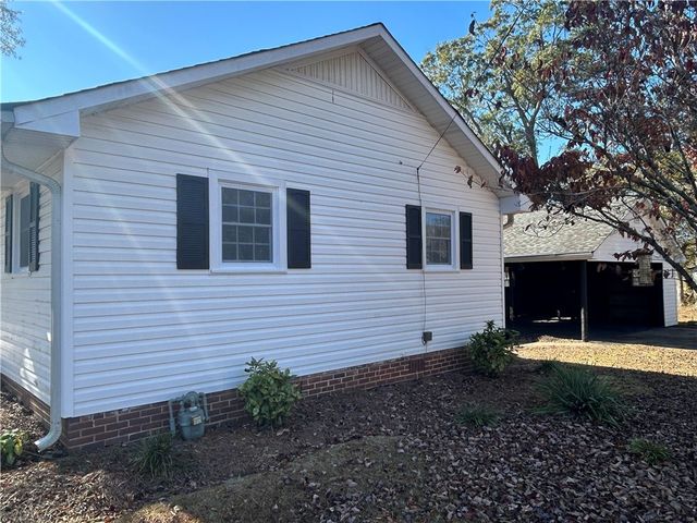 403 Oak Drive, Belton, SC 29627