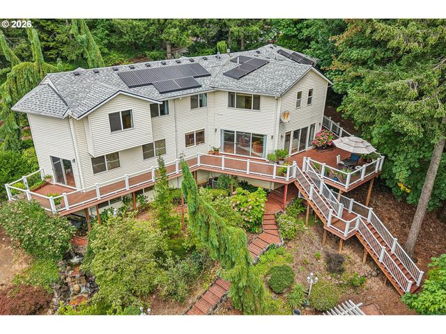 11150 Se VALLEY VIEW Ter, Happy Valley, OR 97086