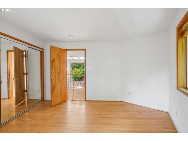11150 Se VALLEY VIEW Ter, Happy Valley, OR 97086